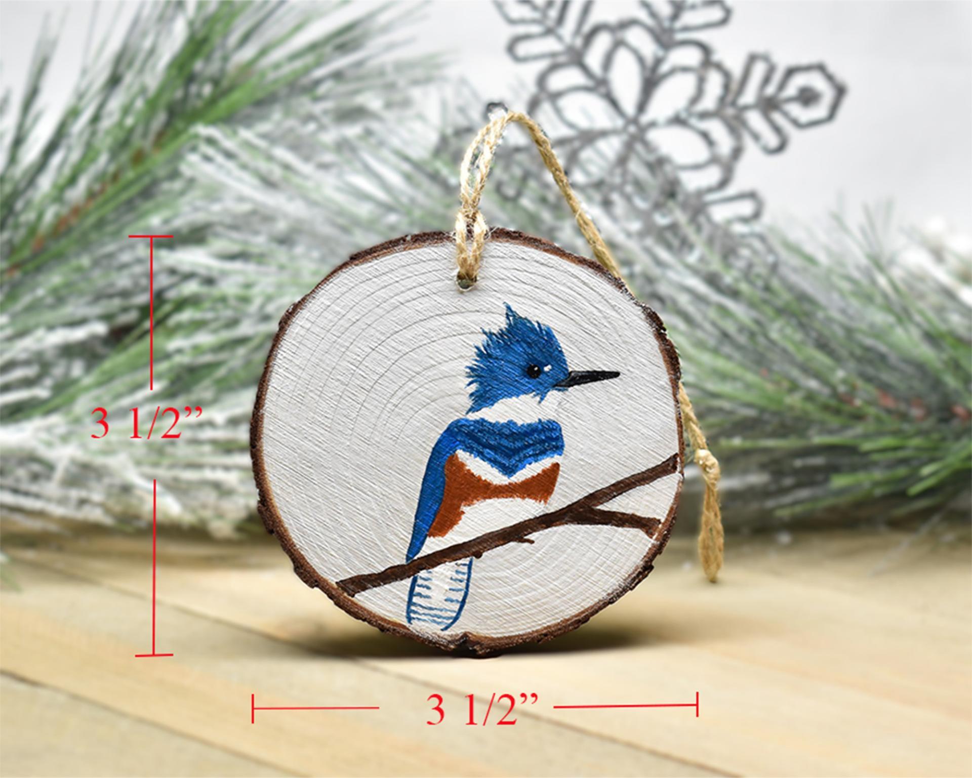 An image with measurements displayed on each side of a handmade belted kingfisher ornament at covecreekphotography.com.